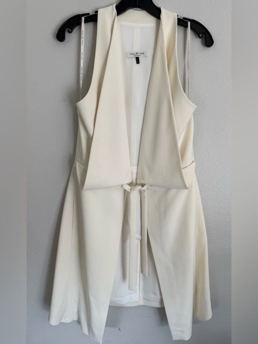 HALSTON Heritage long white vest  size L